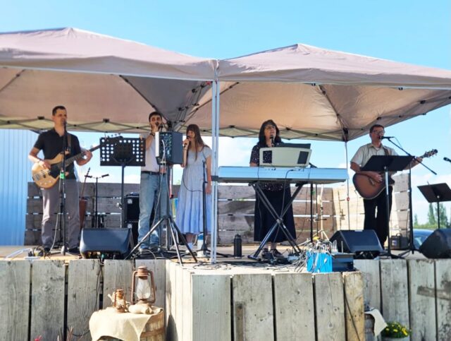 Thank you everyone who came out, helped out, and enjoyed the music this past weekend. We had a great time and got to hear some wonderful music. We hope you all enjoyed it as much as we did!
#dfriesensmusic #multination1985 #musicfestival